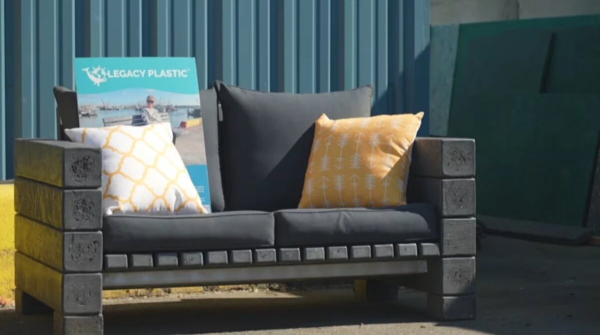 تبدیل آلودگی پلاستیکی به مبلمان شهری در کانادا