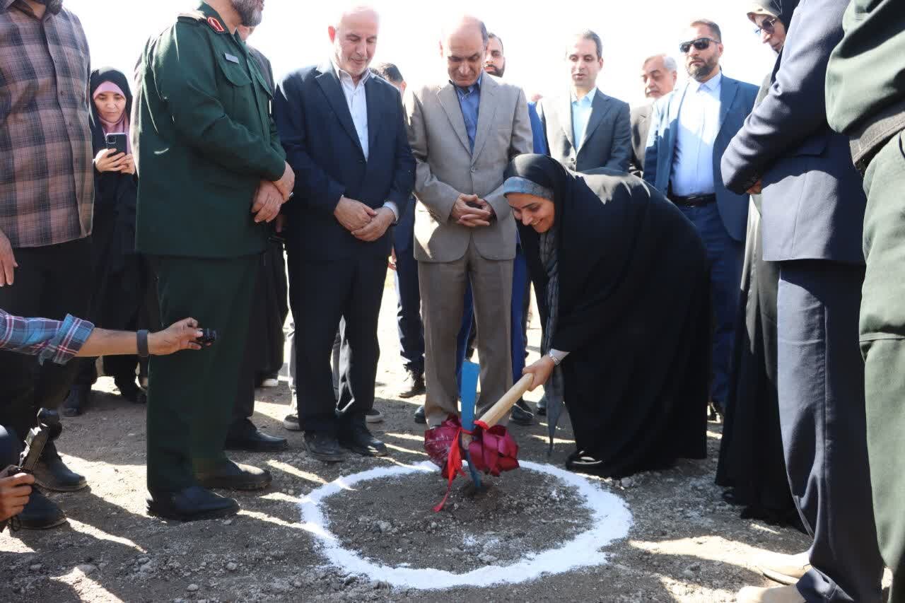 بازدید وزیر راه و شهرسازی از پروژههای نهضت ملی مسکن گیلان