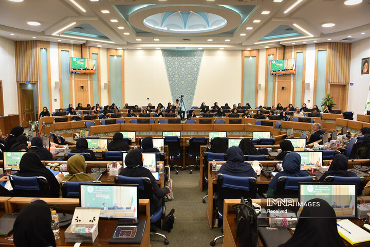 نخستین اجلاسیه استانی مربیان، مسئولین مراکز و مدیران ستادی کانون پرورش فکری کودکان و نوجوانان استان اصفهان