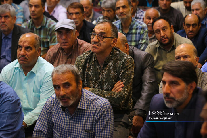 یادواره 570 شهید منطقه خوراسگان اصفهان