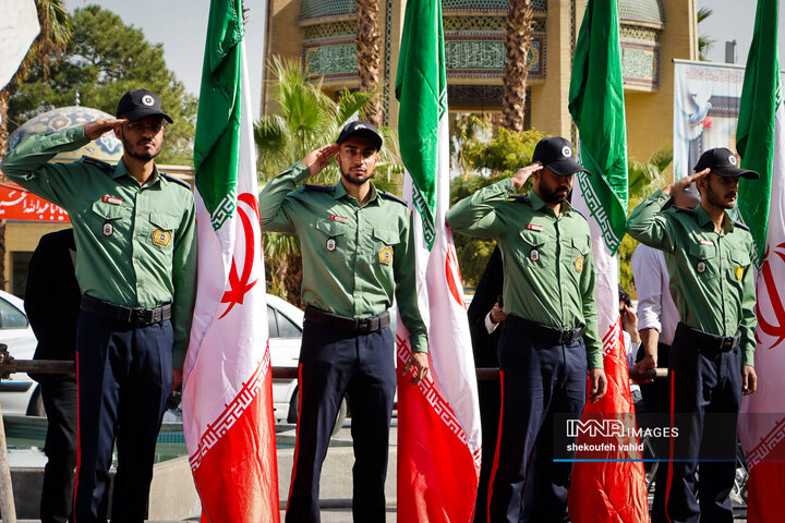 رژه خودروهای سازمان آتش‌نشانی و خدمات ایمنی شهرداری اصفهان