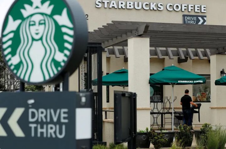 استارباکس؛ غول قهوه جهان مجبور به تعطیلی گسترده شعبه‌های خود شد