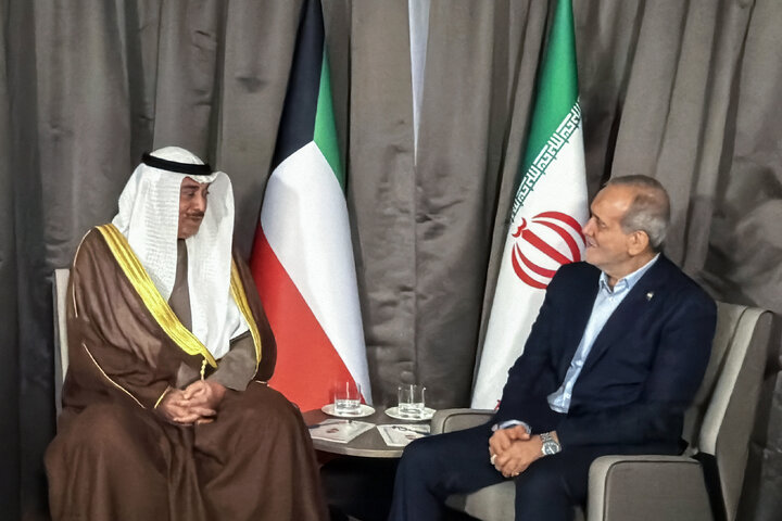 کشورهای اسلامی با توسعه همکاری‌ها، برای مردم خود و ملت‌های مسلمان امنیت و رفاه ایجاد کنند