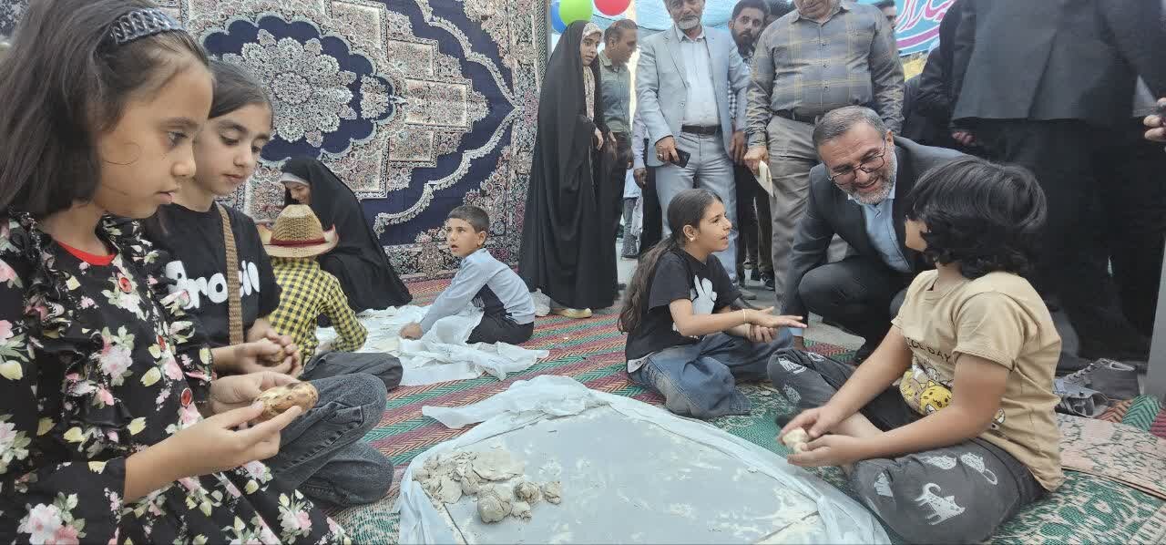 جشنوارههای فرهنگی و اجتماعی بستری برای ظهور توانمندیها است