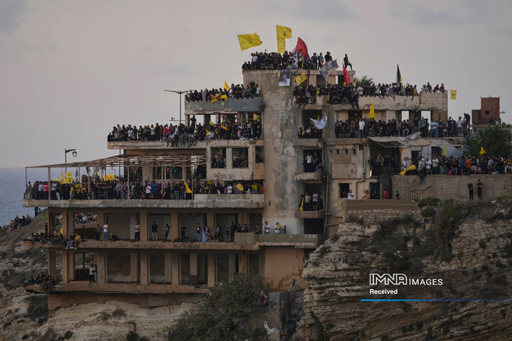 ادای احترام مردم لبنان به شهدای مقاومت