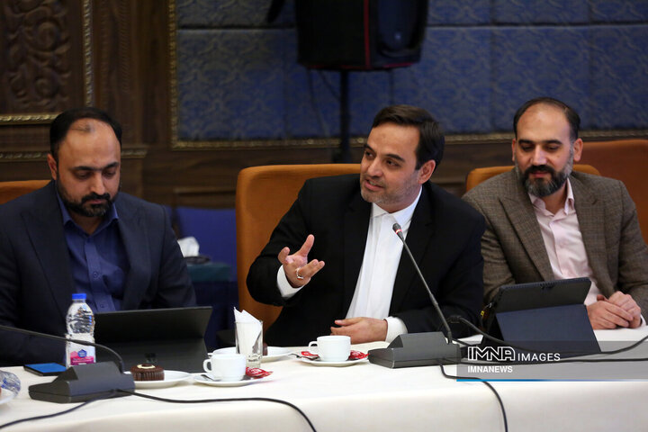 آیین رونمایی از نشان نخستین جشنواره ملی پاسخگویی 