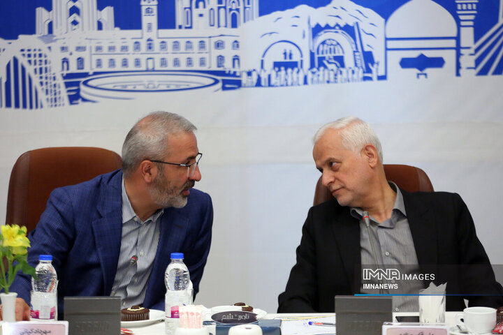 آیین رونمایی از نشان نخستین جشنواره ملی پاسخگویی 