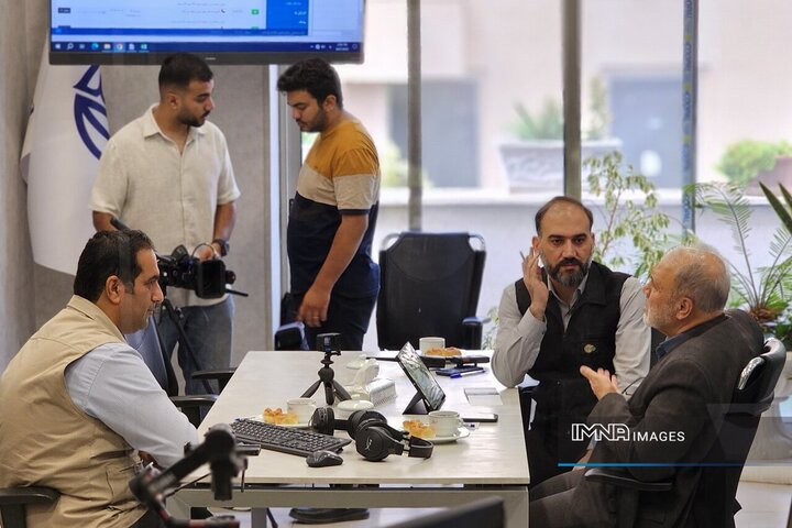 پیشنهاد مشارکت شورای شهر اصفهان در رسیدگی به پیام‌های ویژه سامانه ۱۳۷