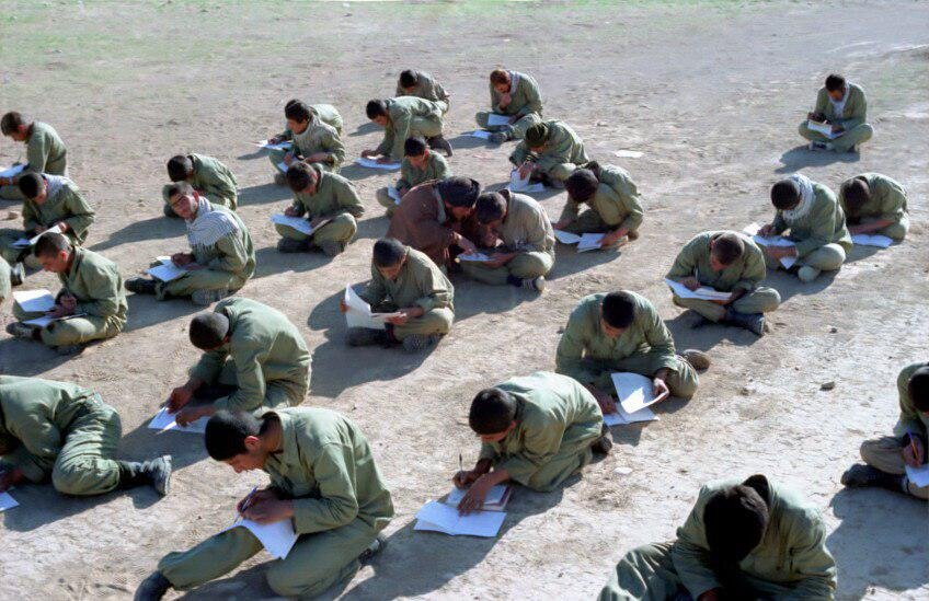 کتابهایی که جنگ نتوانست زمین بگذارد