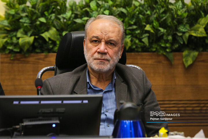 مشکل آب اصفهان با هم‌افزایی و هم‌صدایی قابل حل است