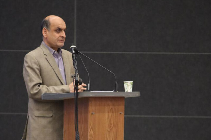 بازخوانی آموزه‌های دوران مقدس برای نسل جوان ضرورت دارد