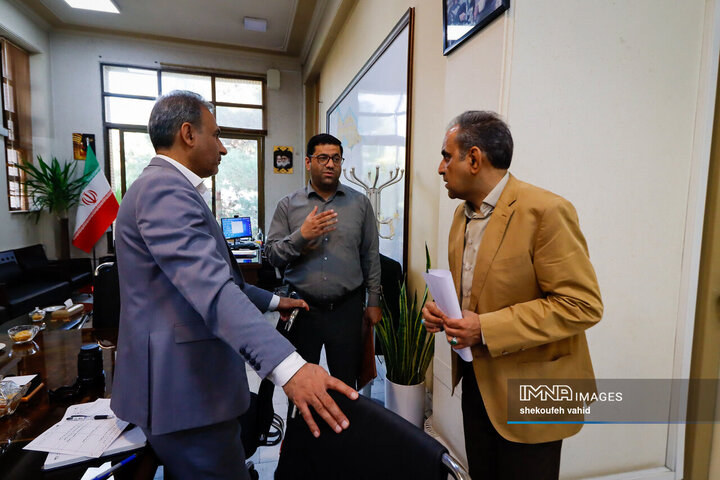 کمیته نظارتی شورای شهر اصفهان در منطقه 6 شهرداری