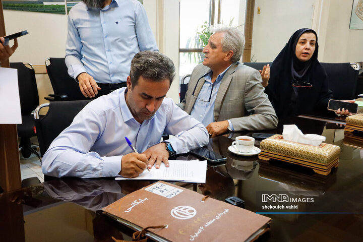 کمیته نظارتی شورای شهر اصفهان در منطقه 6 شهرداری