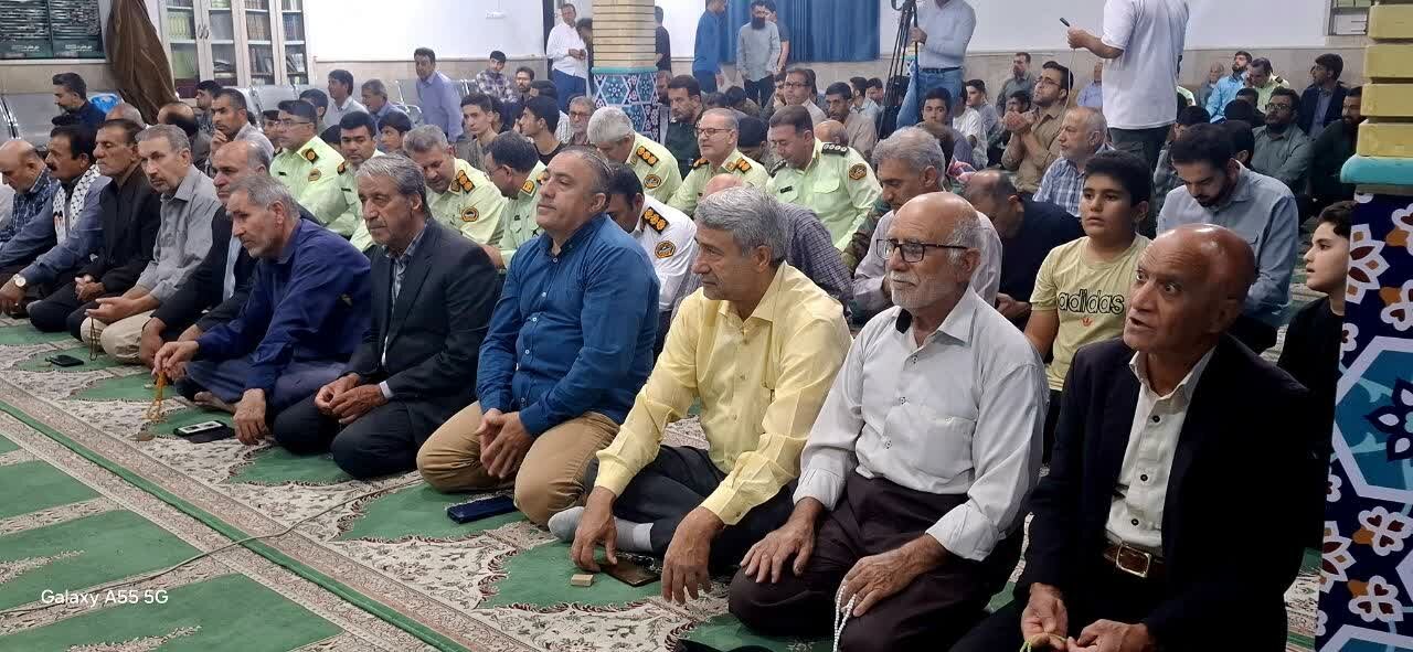 ایستادگی و مقاومت راه مقابله با اهداف شوم دشمنان است