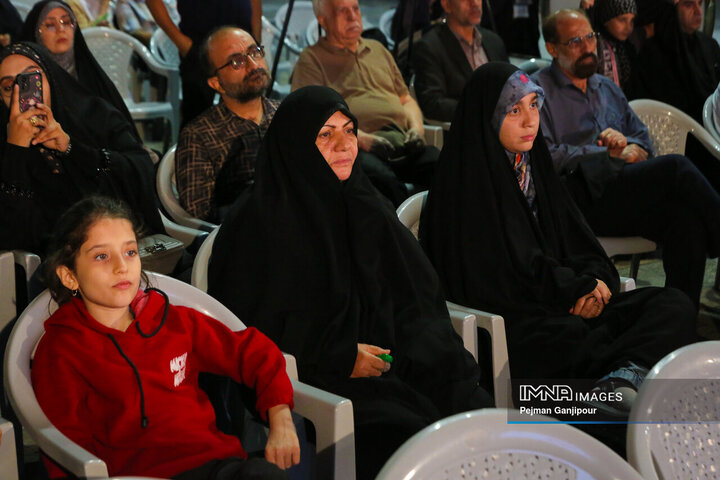 اختتامیه جشنواره استانی شعر و داستان دفاع مقدس