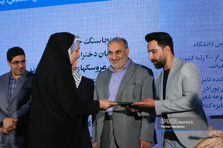 اختتامیه جشنواره استانی شعر و داستان دفاع مقدس