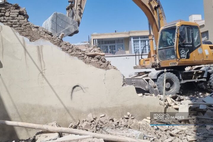 آزادسازی گلوگاه کوچه شهیدان توکلی در خیابان جهاد با اعتبار ۶ میلیارد تومانی