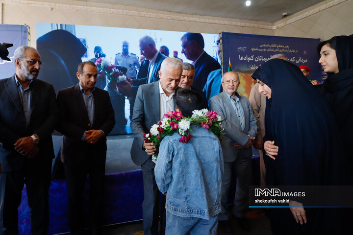 آیین بهره‌برداری از تجهیزات جدید ایمنی و آتش‌نشانی اصفهان