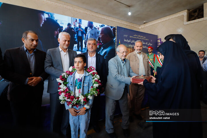 آیین بهره‌برداری از تجهیزات جدید ایمنی و آتش‌نشانی اصفهان