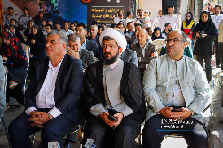 آیین بهره‌برداری از تجهیزات جدید ایمنی و آتش‌نشانی اصفهان