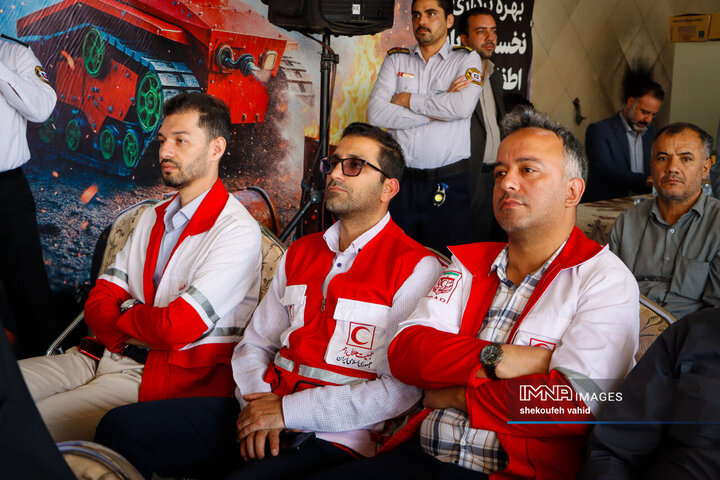 آیین بهره‌برداری از تجهیزات جدید ایمنی و آتش‌نشانی اصفهان