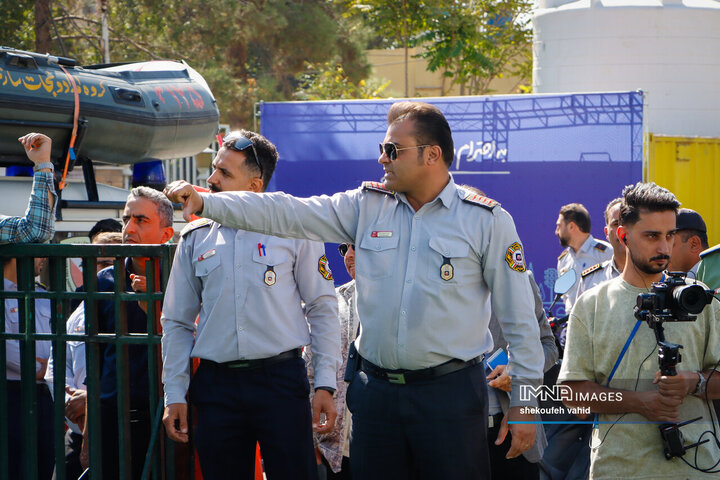 آیین بهره‌برداری از تجهیزات جدید ایمنی و آتش‌نشانی اصفهان