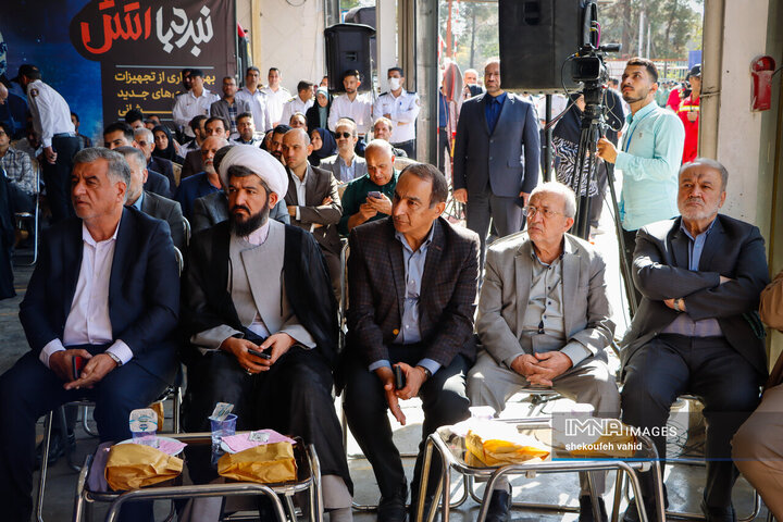 آیین بهره‌برداری از تجهیزات جدید ایمنی و آتش‌نشانی اصفهان