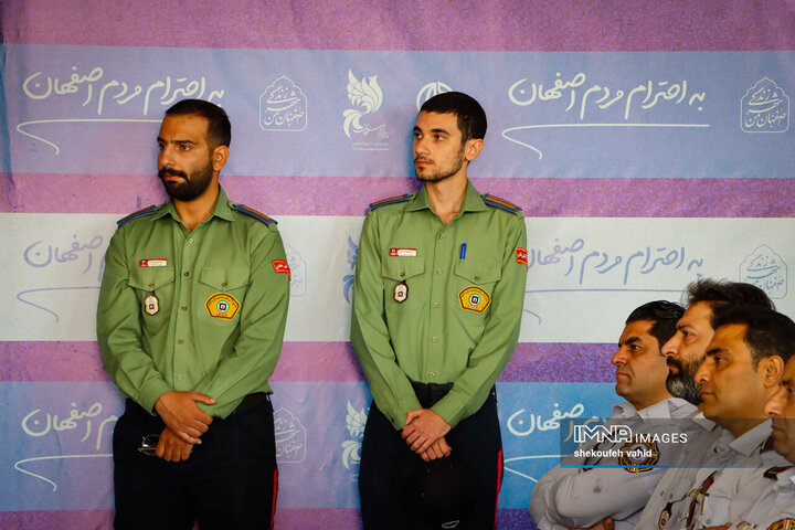 آیین بهره‌برداری از تجهیزات جدید ایمنی و آتش‌نشانی اصفهان