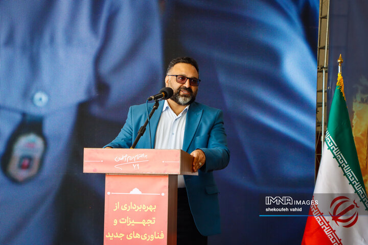 آیین بهره‌برداری از تجهیزات جدید ایمنی و آتش‌نشانی اصفهان