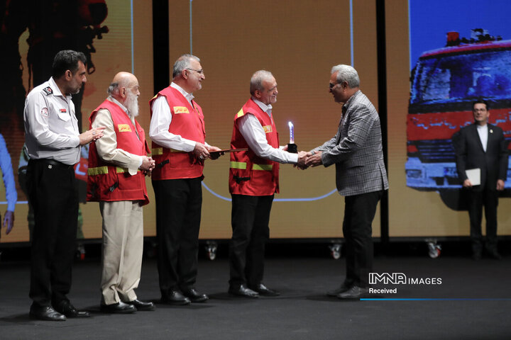 مراسم گرامیداشت روز آتش‌نشانی