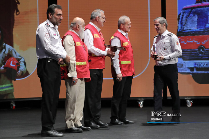 مراسم گرامیداشت روز آتش‌نشانی