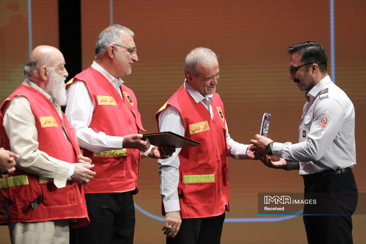 مراسم گرامیداشت روز آتش‌نشانی