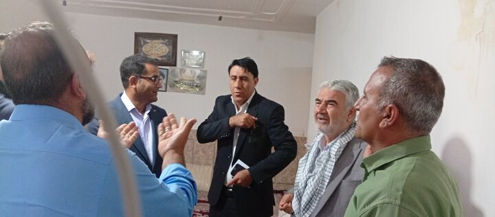 از تبعیض در توزیع خدمات پرهیز شود