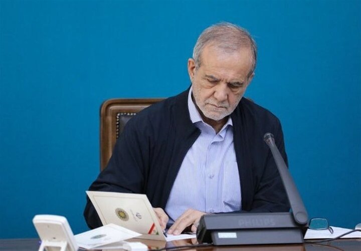 پیام تسلیت پزشکیان در پی درگذشت سردار افشار پیام تسلیت پزشکیان در پی درگذشت سردار افشار
