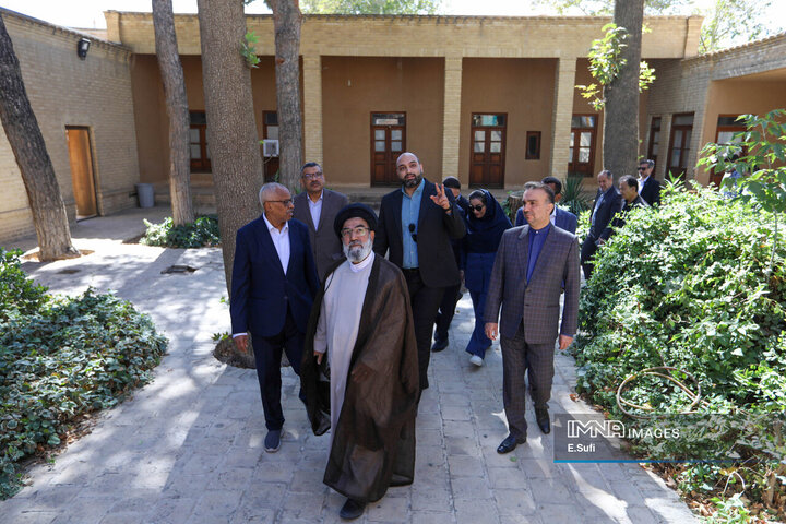 بازدید سفیر سودان از بیت تاریخی امام خمینی (ره) در شهرستان خمین