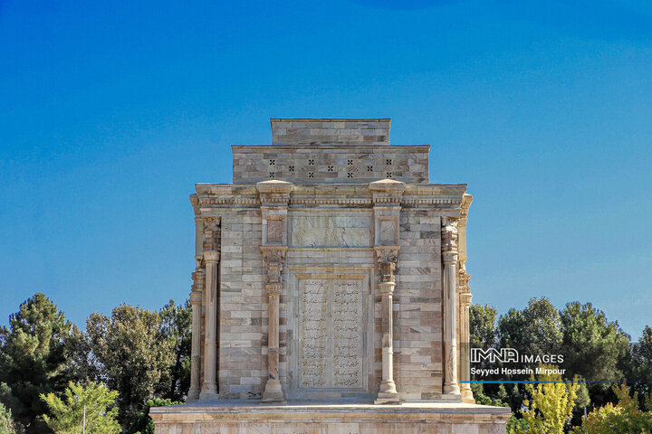 آرامگاه فردوسی