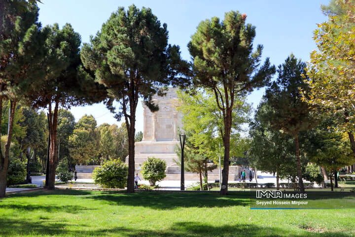 آرامگاه فردوسی