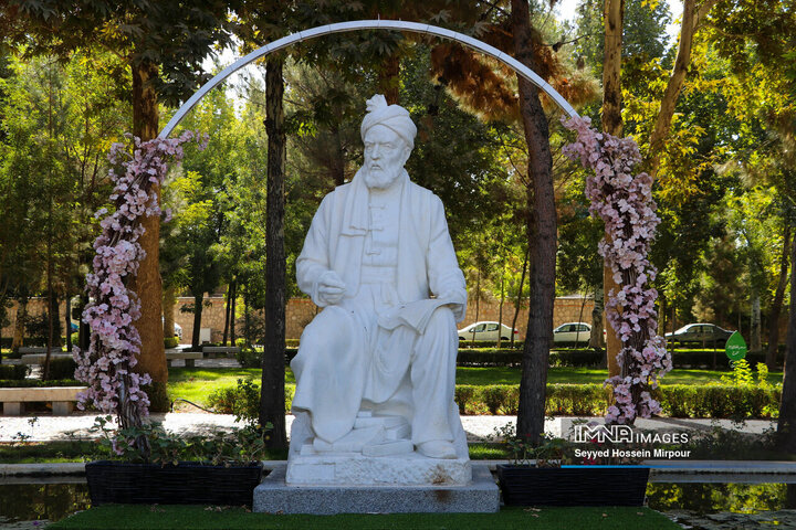 تندیس فردوسی