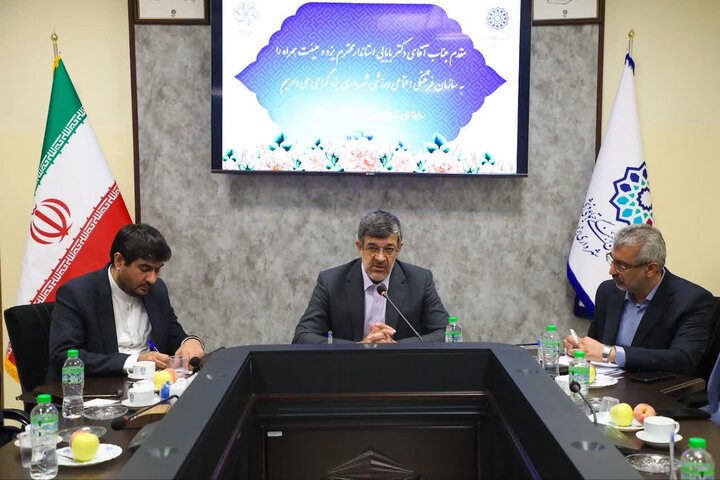 تاکید استاندار یزد بر مصونیت‌بخشی به جوانان در برابر برنامه‌های ضد هویتی غرب