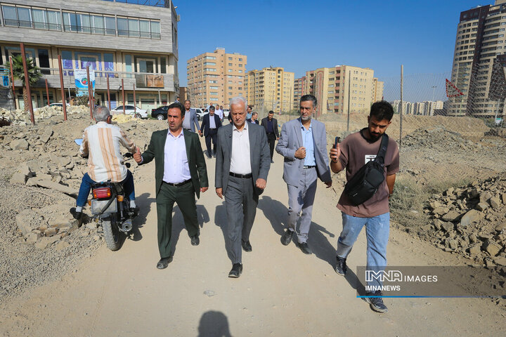 بازدید شهردار اصفهان از پروژه‌های شهرک شهید کشوری