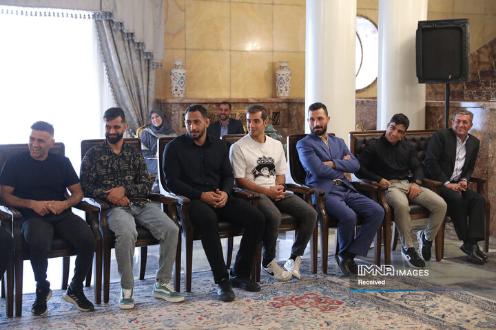 تجلیل از قهرمانان تیم‌های ملی کشتی آزاد و فرنگی