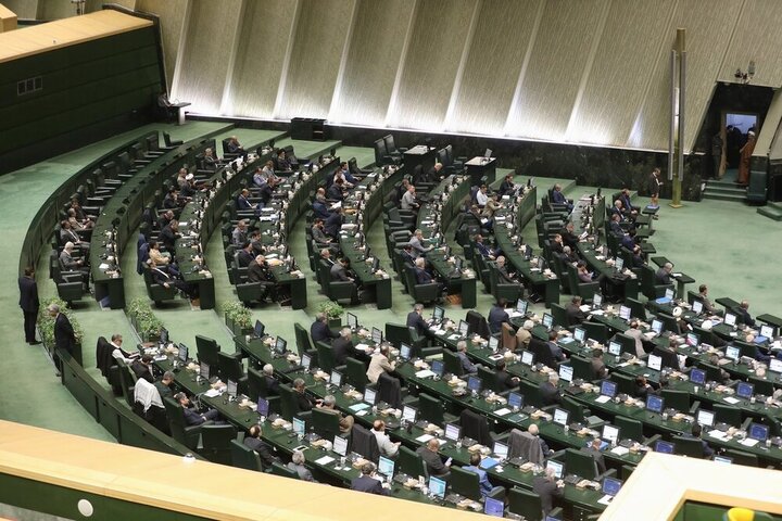 مرکز ارتباطات مجلس: نطق قالیباف، دفاع از یک کشور خاص نیست