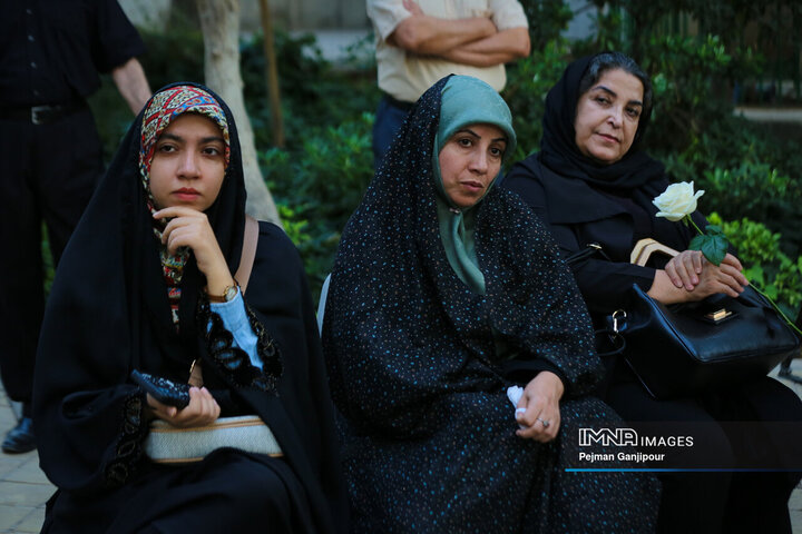 مراسم چهلمین روز درگذشت استاد محمود فرشچیان