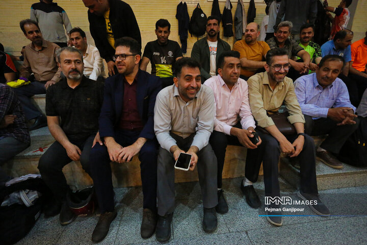 مسابقات طناب کشی بسیج شهرداری اصفهان