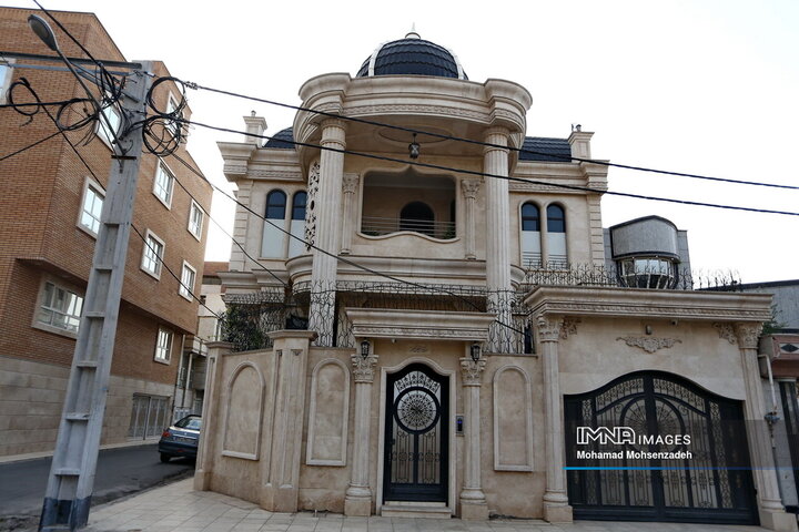 زخم سنگی بر چهره شهر