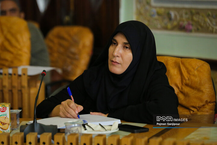 نشست خبری مدیرکل درآمد شهرداری اصفهان