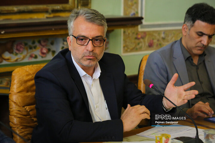  نادر آخوندی مدیرکل درآمد شهرداری اصفهان