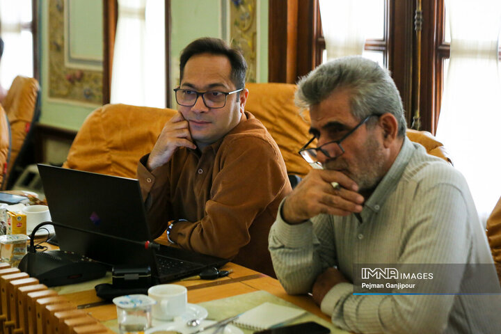 نشست خبری مدیرکل درآمد شهرداری اصفهان