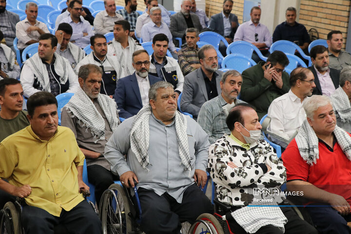 مراسم تجلیل از جانبازان بالای ٧٠ درصد در مترو اصفهان