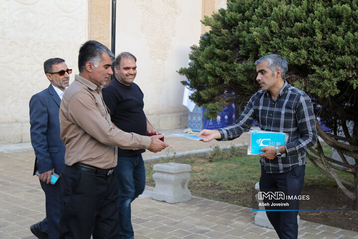 آیین رونمایی از دستاوردها، تولیدات و پروژه‌های سازمان فرهنگی، اجتماعی و ورزشی شهرداری اصفهان